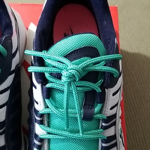 ✔Authentic Nike Air Max 98✔ - Picture 8 of 16